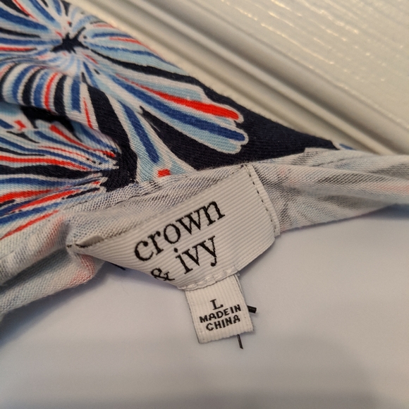 Blouse new, never worn - Picture 2 of 2